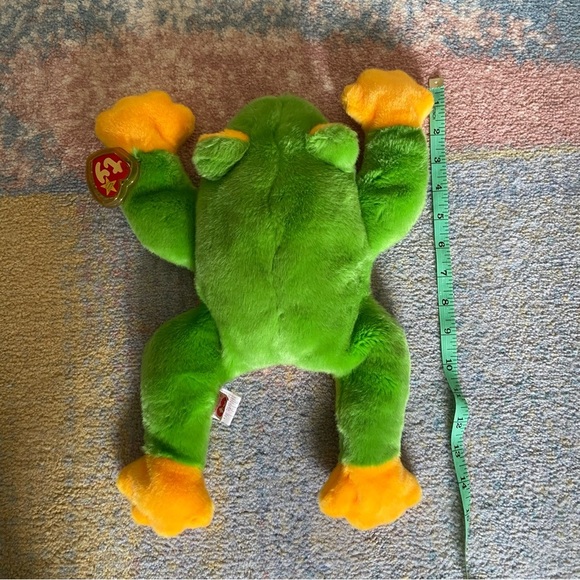 Smoochie the Frog Ty Plush Beanie Buddy - Picture 6 of 7